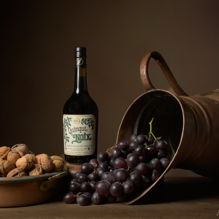 Quinqui walnuts and grapes.jpg