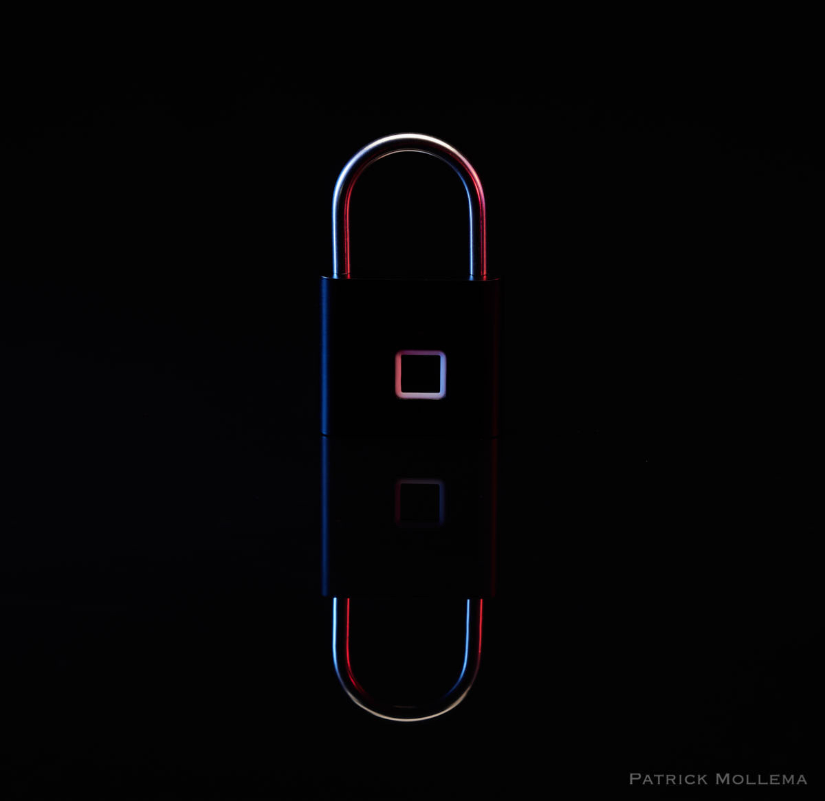 Electronic finger lock.jpg
