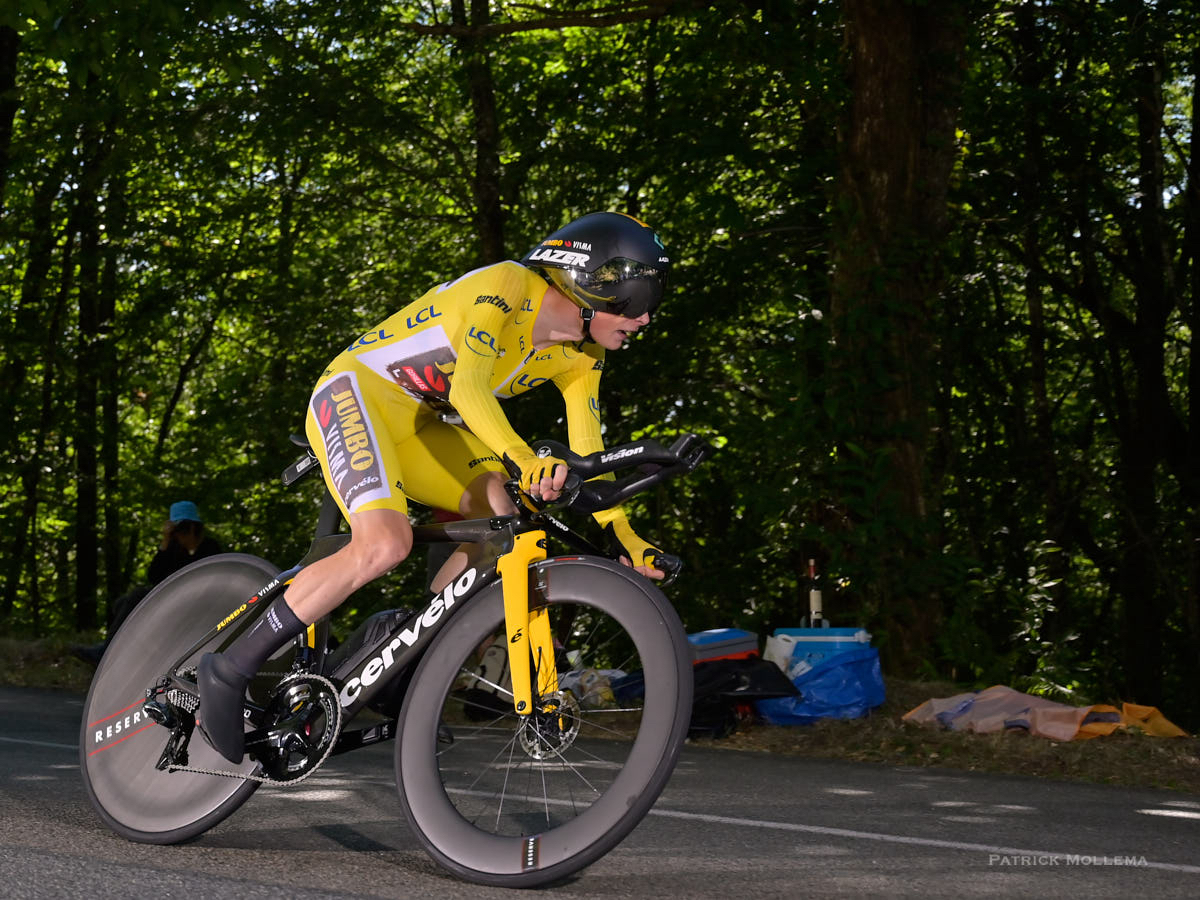 Gele trui andere sportfotografie.jpg